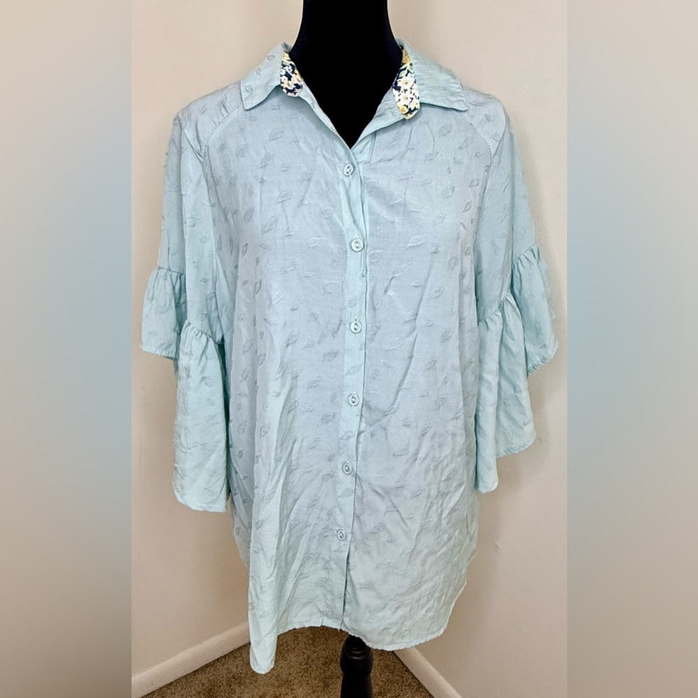 Umgee light blue button front collar peasant blouse 3/4 bell sleeves chic boho M